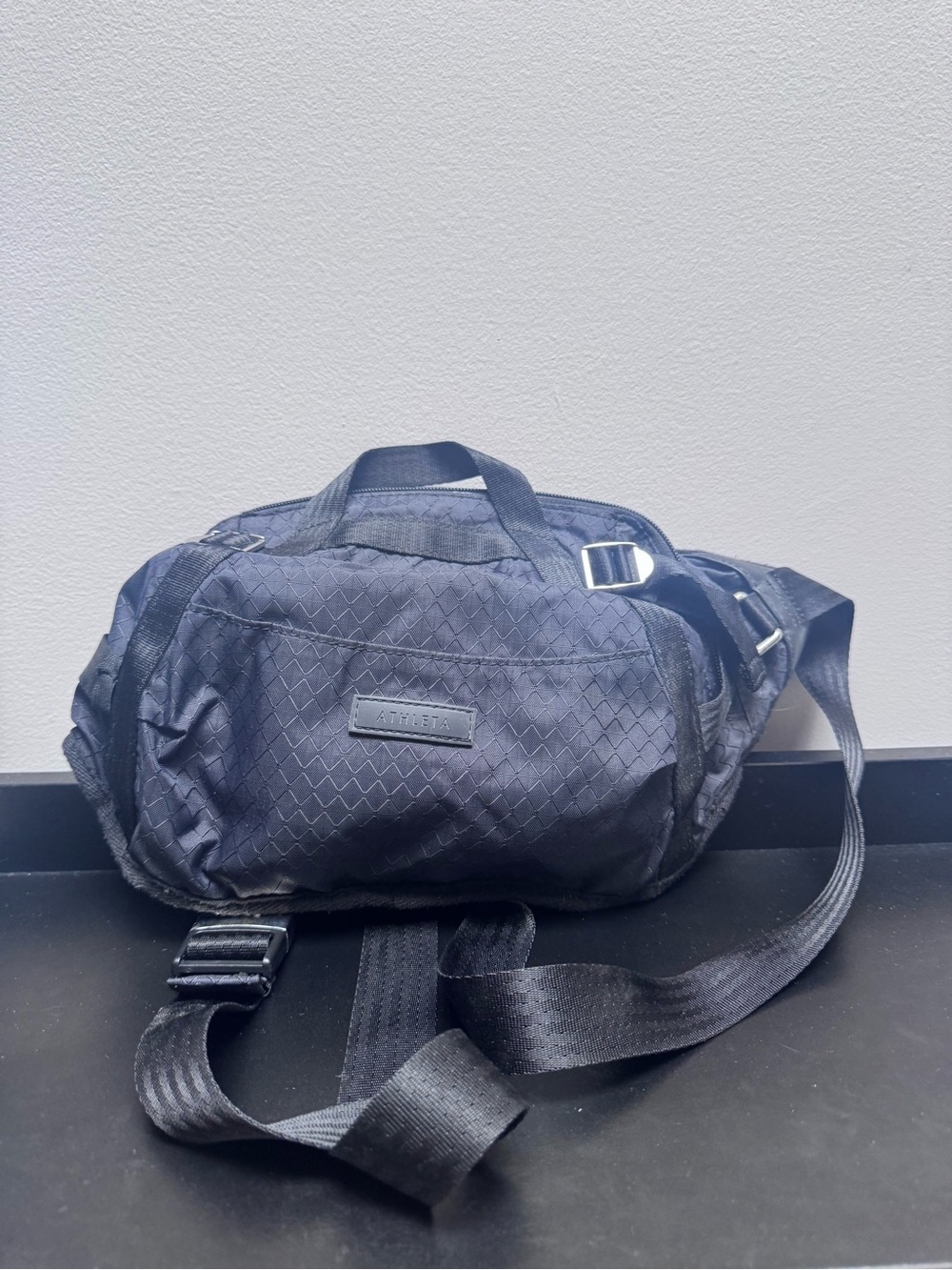 Athleta Black Crossbody Sling Pack